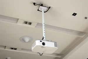 ceiling-projector